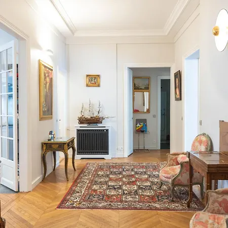 Spacieux De Luxe * Paříž
